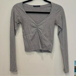 Brandy Melville Light Gray Ruched Long Sleeve Top